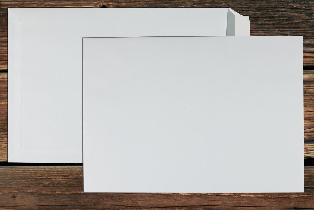 Versandtaschen B4 250x353 mm Haftklebend Weiß 120 g/qm